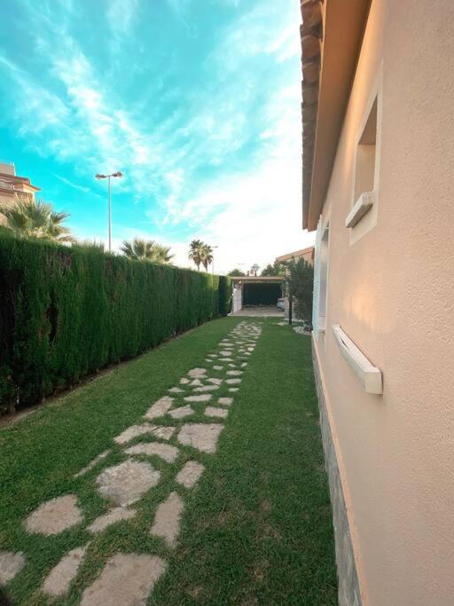 Impresionante Villa Con Piscina - Oliva Nova Esterno foto