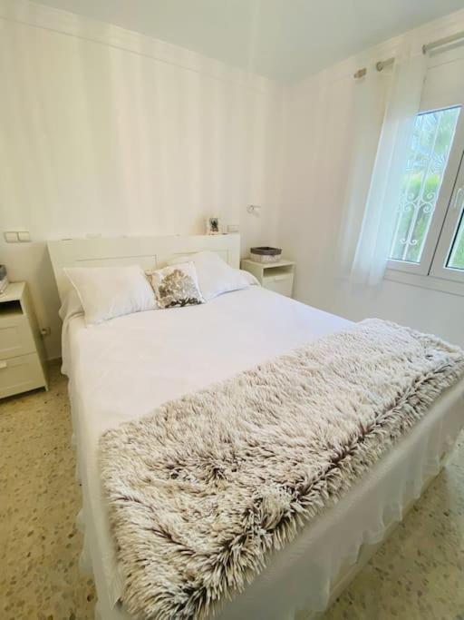 Impresionante Villa Con Piscina - Oliva Nova Esterno foto